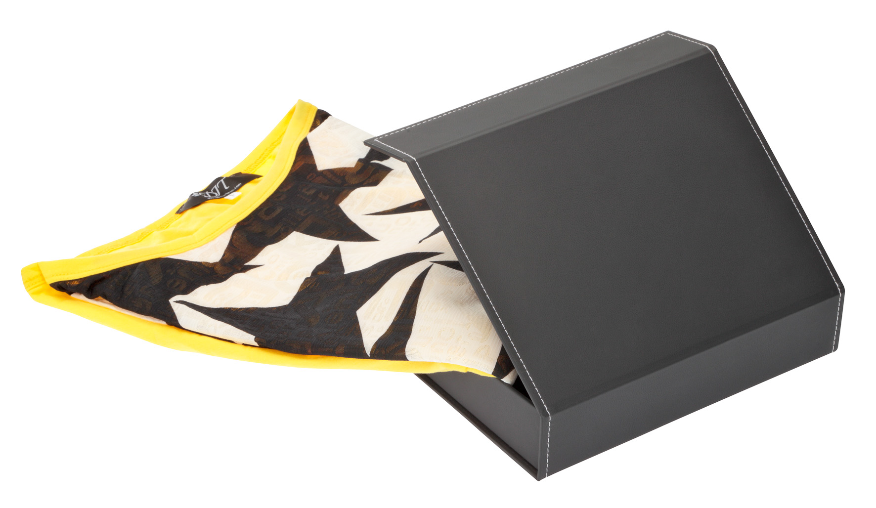 Hochwertige Verpackungen für Ihre Damenmode Hochwertige Verpackungen für Ihre Damenmode