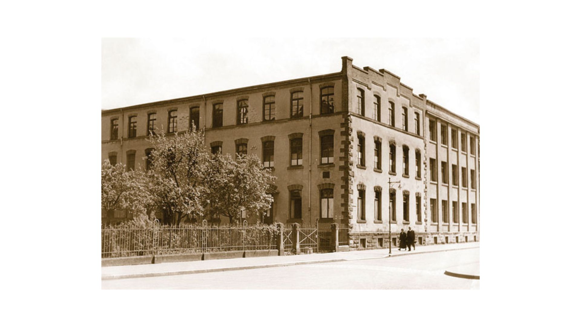 1937: Der Anfang in Lahr